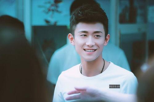 张一山圈内人爆料,娱乐圈背后的真实故事 第1张 张一山圈内人爆料,娱乐圈背后的真实故事 第1张